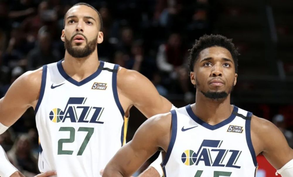  戈贝尔20+21森林狼防守制胜  